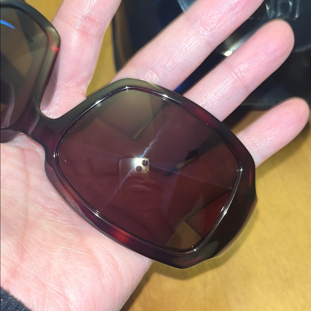 Fendi Black Sunglasses with Case NWOT - Picture 5 of 9